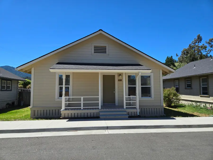 805 7th Street, Scotia, CA 95565 - #2