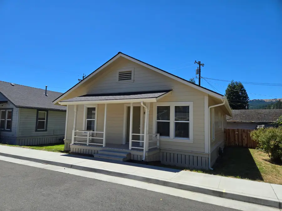 805 7th Street, Scotia, CA 95565 - #3