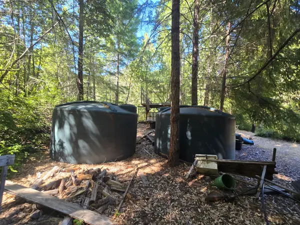 00 Dutyville Road, Garberville, CA 95542