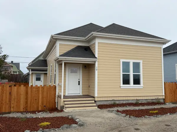 19 Bayview Avenue, Samoa Peninsula, CA 95564