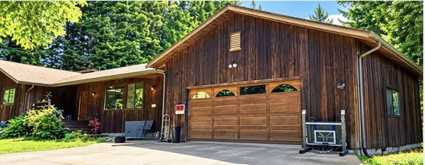 4752 Old Stage Coach Lane, Freshwater, CA 95503