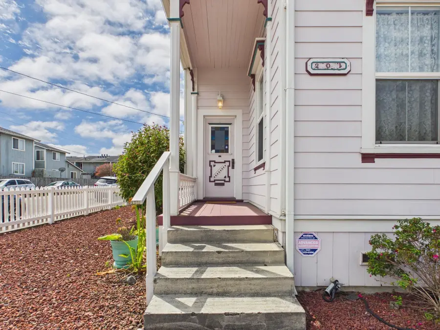 201 W Del Norte Street, Eureka, CA 95501 - #2