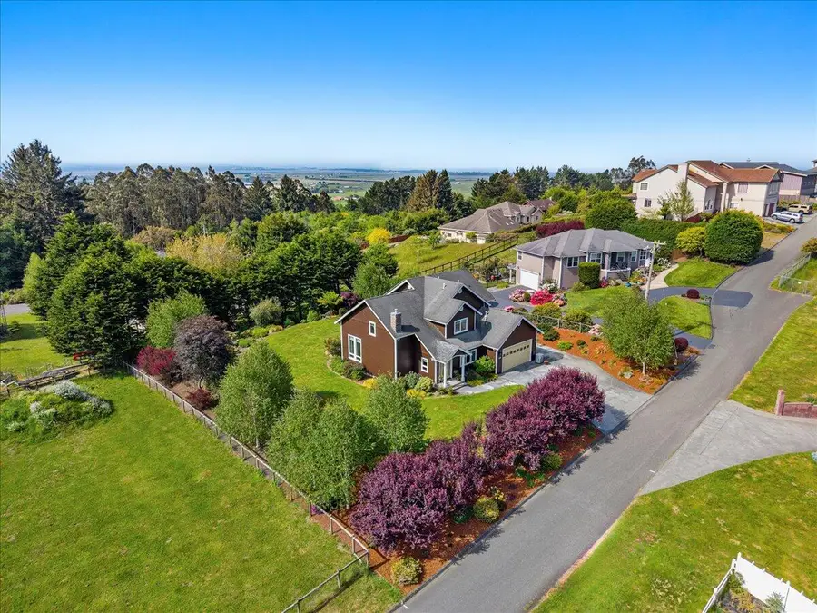 2220 Hewitt Road, McKinleyville, CA 95519 - #3