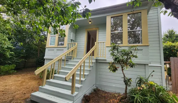 2025 California Street, Eureka, CA 95501