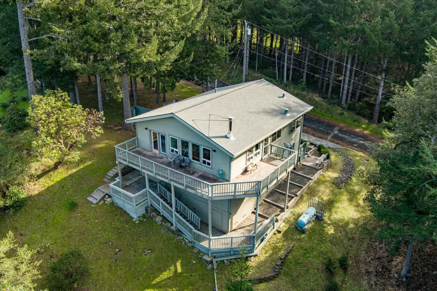 663 Redwood Road, Whitethorn, CA 95589 - #2