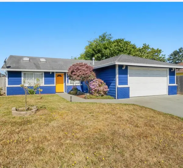 2770 Strating Court, McKinleyville, CA 95519
