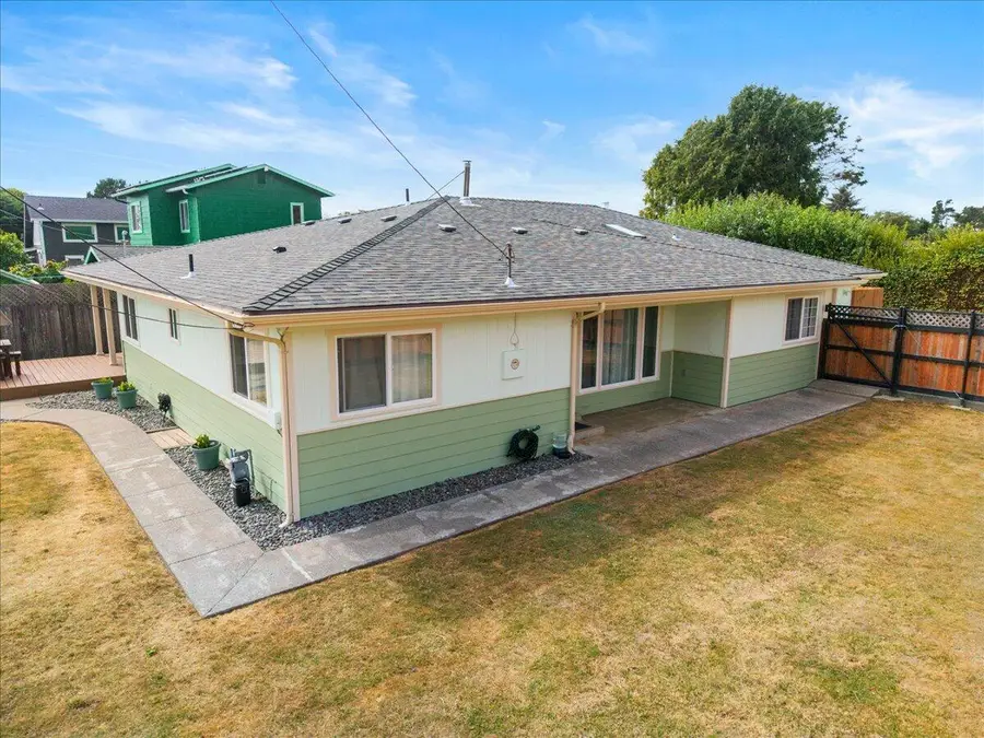 1794 Fischer Avenue, McKinleyville, CA 95519 - #3