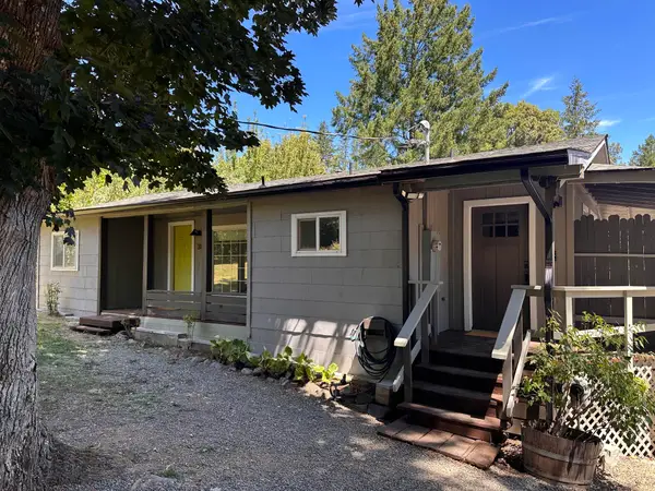 388 & 392 Panther Creek Road, Willow Creek, CA 95573