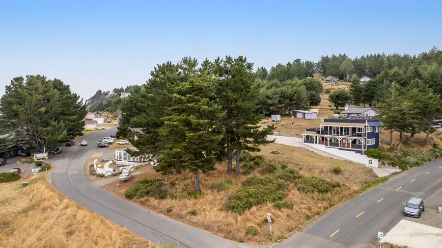 129 Lower Pacific Drive, Shelter Cove, CA 95589 - #2