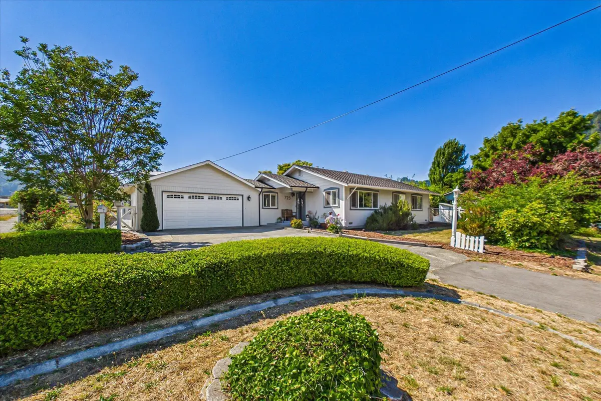 725 Walnut Drive, Rio Dell, CA 95562 - #1