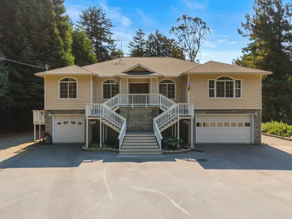 54 Stafford Road, Scotia, CA 95565