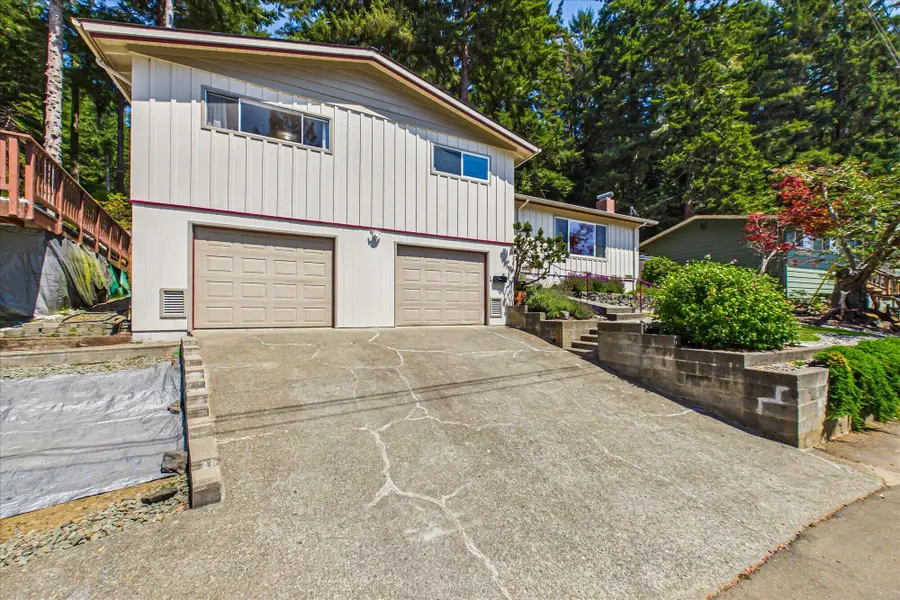 1752 Charles Avenue, Arcata, CA 95521 - #2