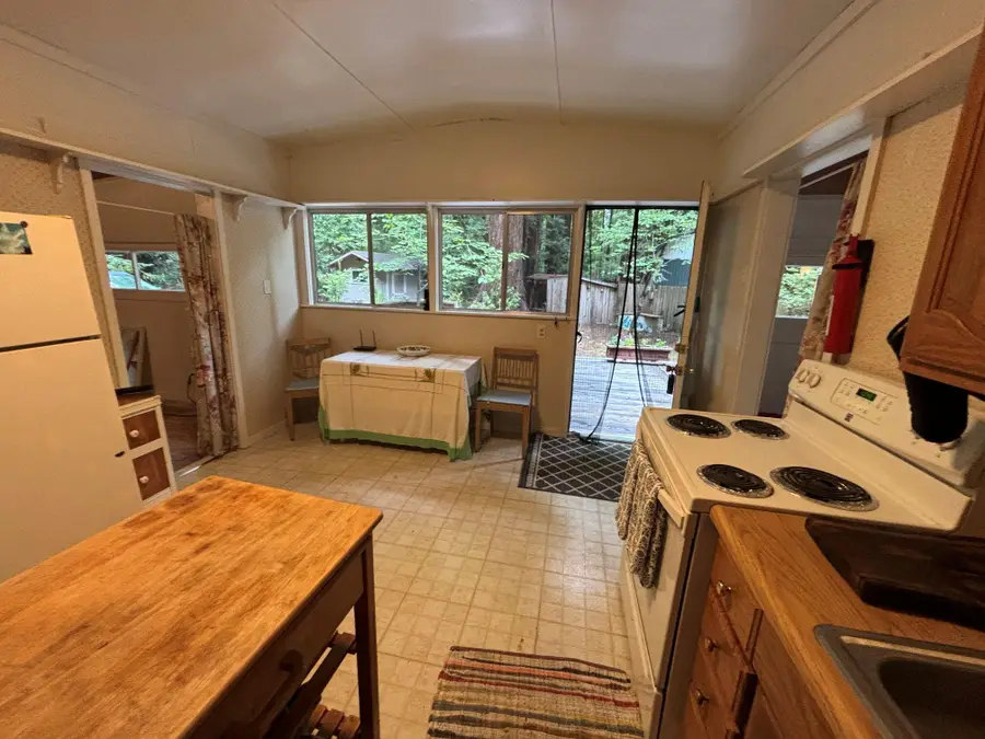 801 Riverside Park #39 Road, Carlotta, CA 95528 - #2