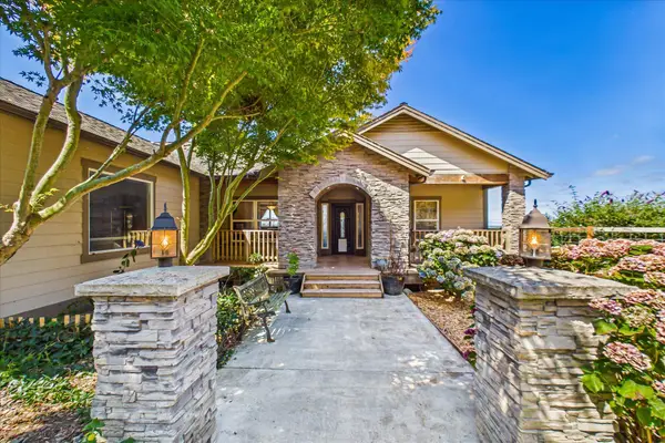 3479 Lexy Lane, Fortuna, CA 95540