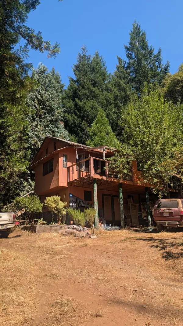 2474 Blue Slide Creek Road, Redway, CA 95560