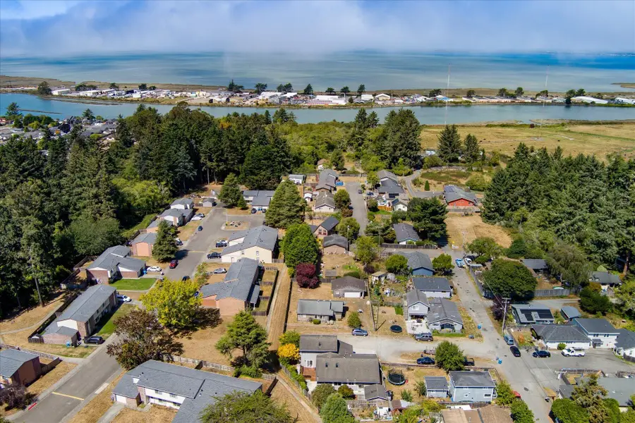 3260 Tremont Street, Eureka, CA 95501 - #3