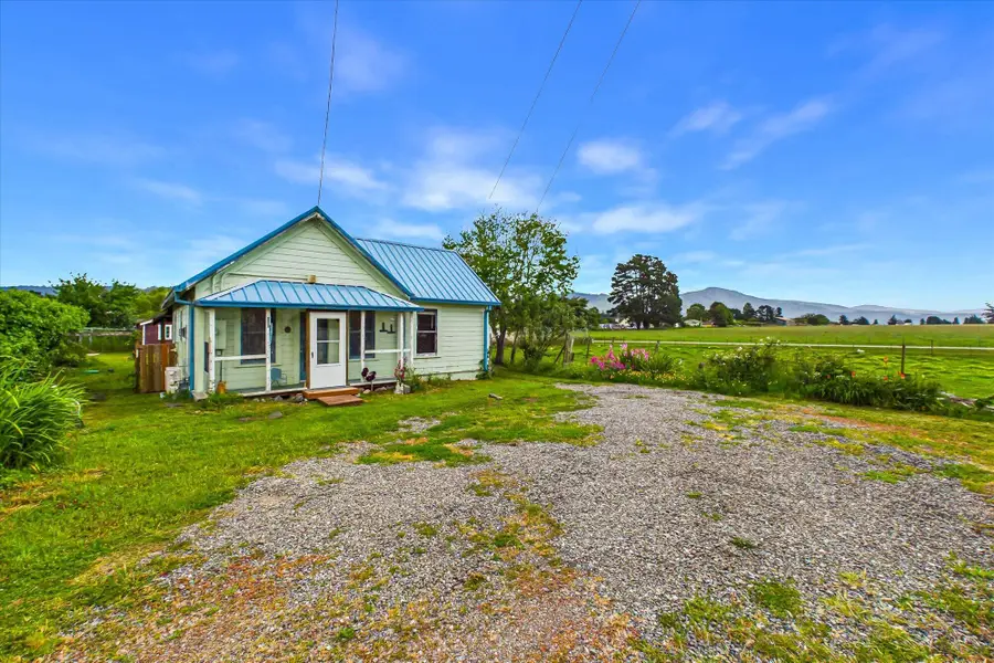 3419 Payton Lane, Hydesville, CA 95547 - #3
