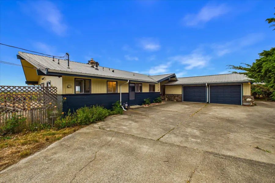 2554 Eel River Drive, Loleta, CA 95551 - #2
