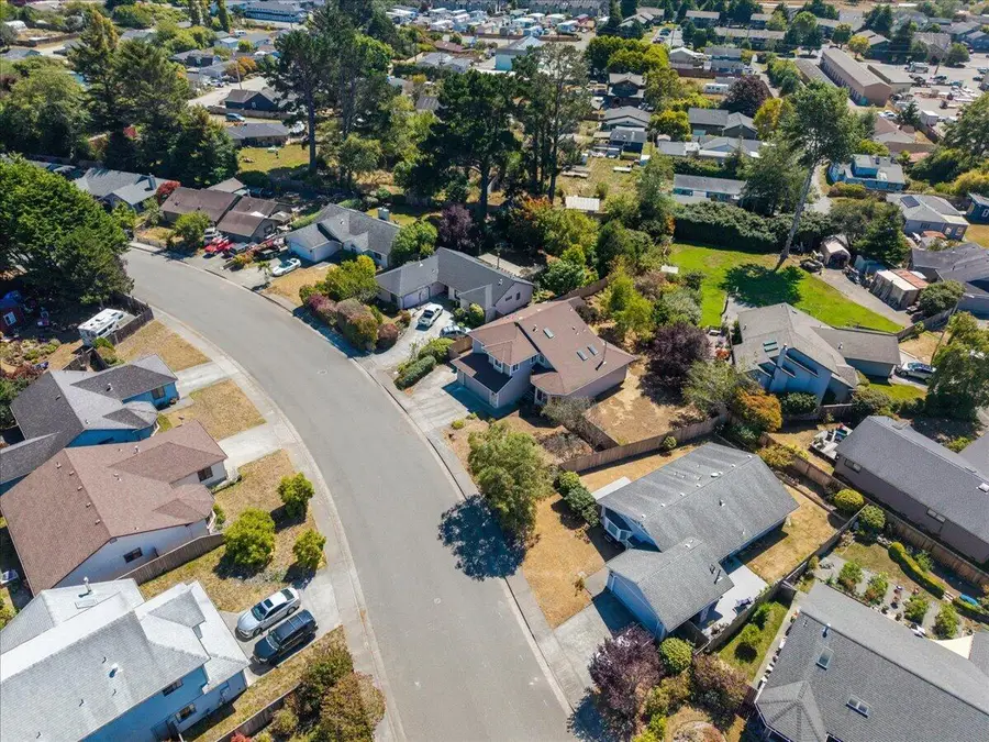 1810 Heartwood Drive, McKinleyville, CA 95519 - #3