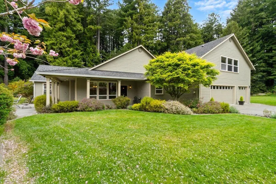 2690 O'neil Lane, Eureka, CA 95503 - #2