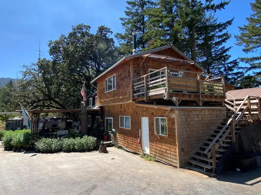 3814 Thomas Road, Miranda, CA 95553 - #2