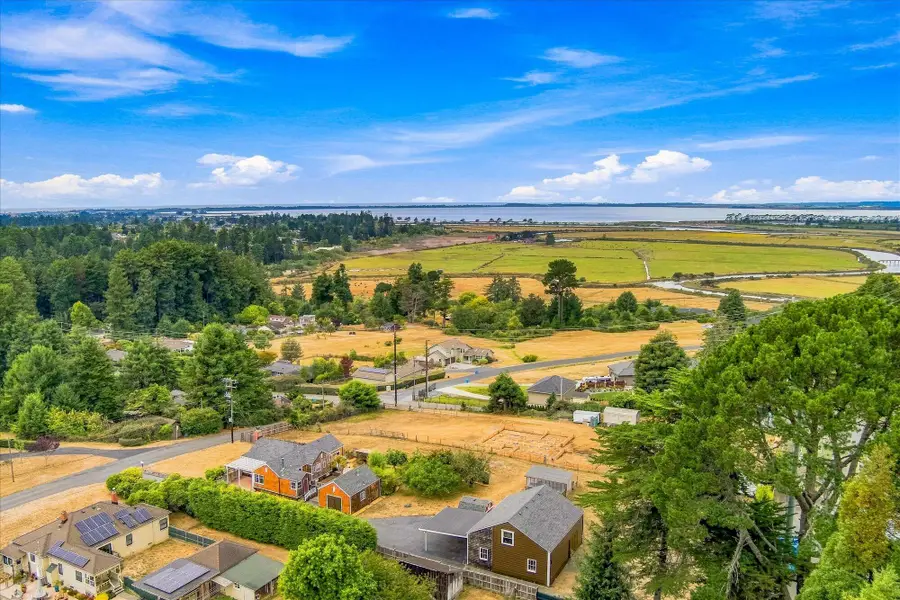 3253 Mitchell Heights Drive, Eureka, CA 95503 - #2