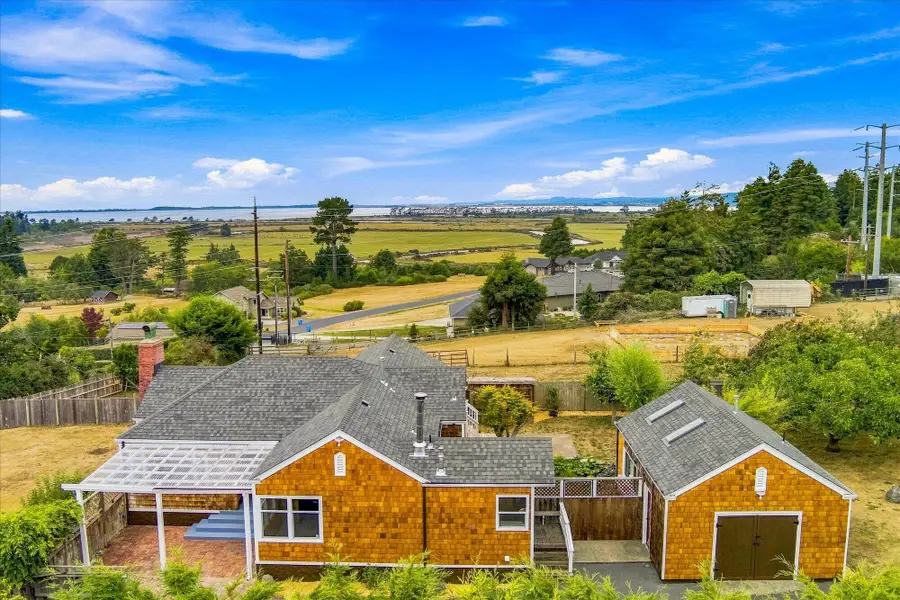 3253 Mitchell Heights Drive, Eureka, CA 95503 - #3