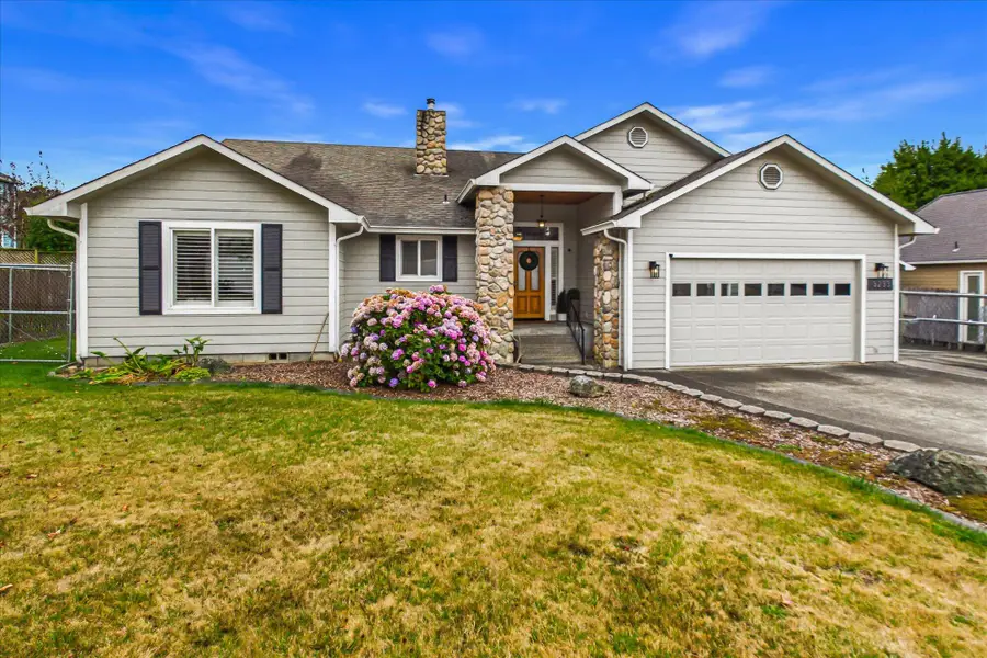 3233 Remie Court, Fortuna, CA 95540 - #2