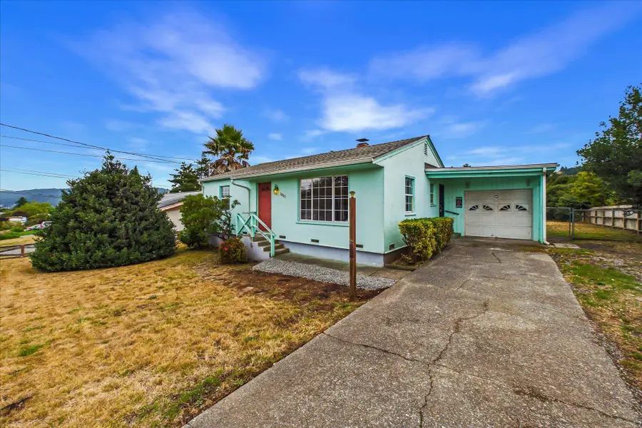 1855 Clara Avenue, Fortuna, CA 95540 - #2