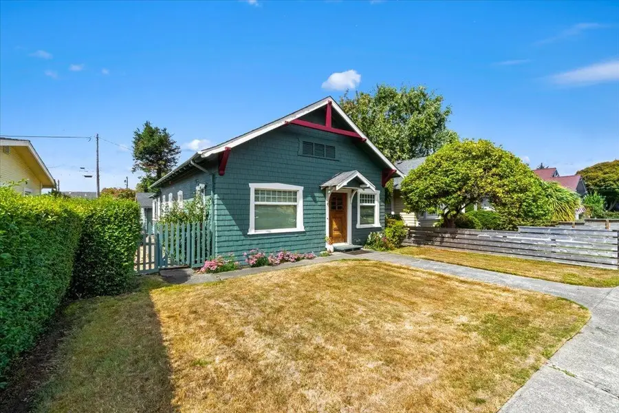 2744 F Street, Eureka, CA 95501 - #2