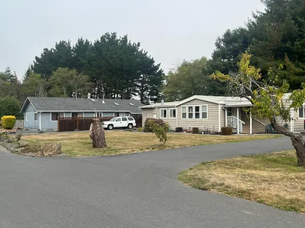 1505 Fawn Lane, McKinleyville, CA 95519