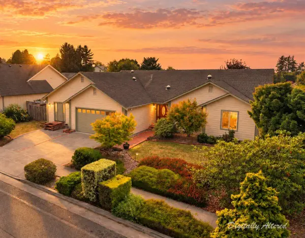 1690 Tasi Lane, McKinleyville, CA 95519