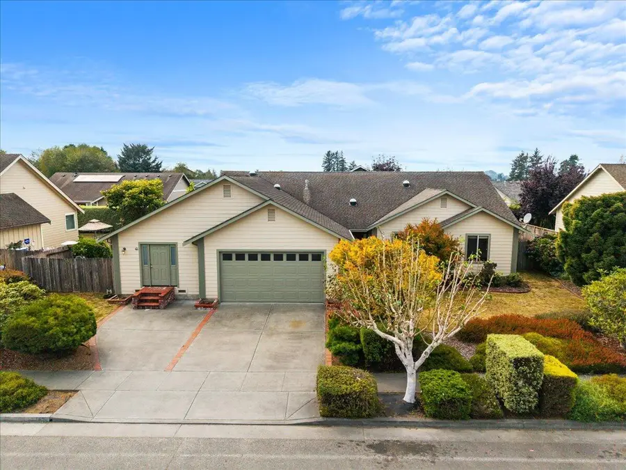 1690 Tasi Lane, McKinleyville, CA 95519 - #2