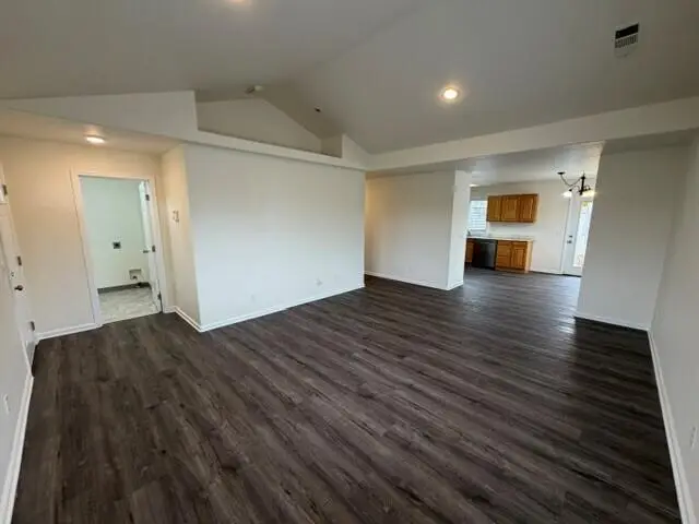 1221 Mccullens Avenue, Eureka, CA 95503 - #2