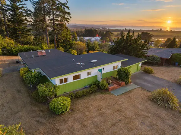 1760 Hyland Street, Bayside South, CA 95524
