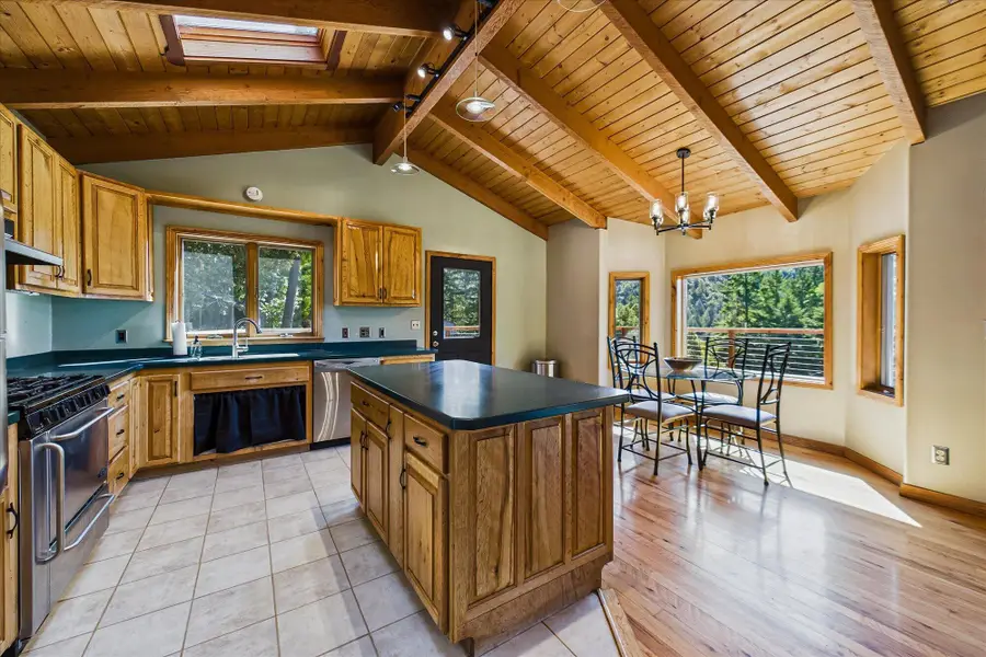 2777 Dutyville Road, Garberville, CA 95542 - #2