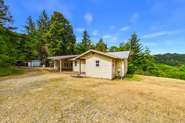 3761 Blue Rock Road, Garberville, CA 95542