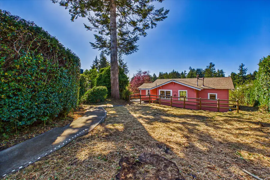 964 Bingen Avenue, Eureka, CA 95503 - #2