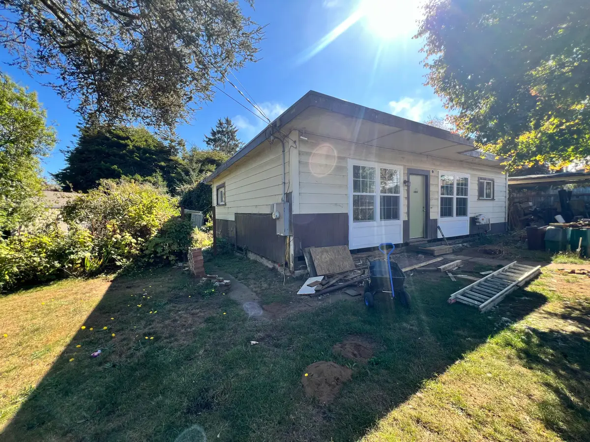341 Highland Avenue, Eureka, CA 95503 - #1