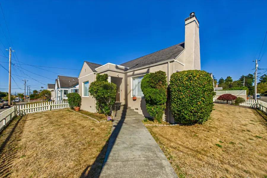 2535 J Street, Eureka, CA 95501 - #2