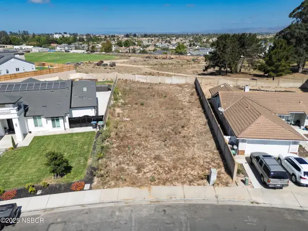 827 Firefox Drive, Santa Maria, CA 93455