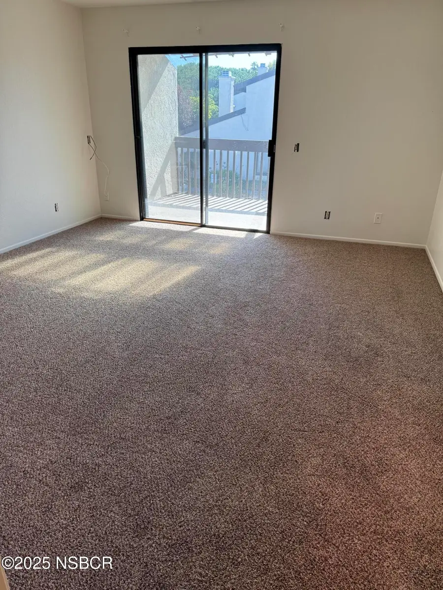 1424 W Apricot Avenue, Lompoc, CA 93436 - Image #3