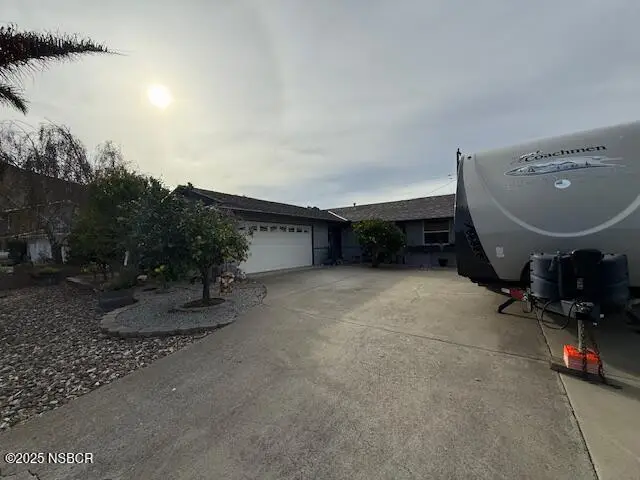 225 Princeton Place, Lompoc, CA 93436 - Image #2