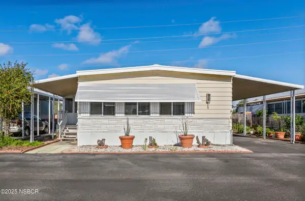 1701 S Thornburg Street   #122, Santa Maria, CA 93458