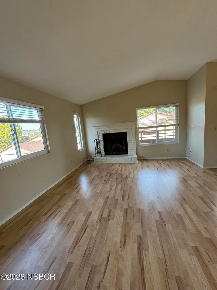 289 Hillcrest Drive   #16, Arroyo Grande, CA 93420 - Image #2