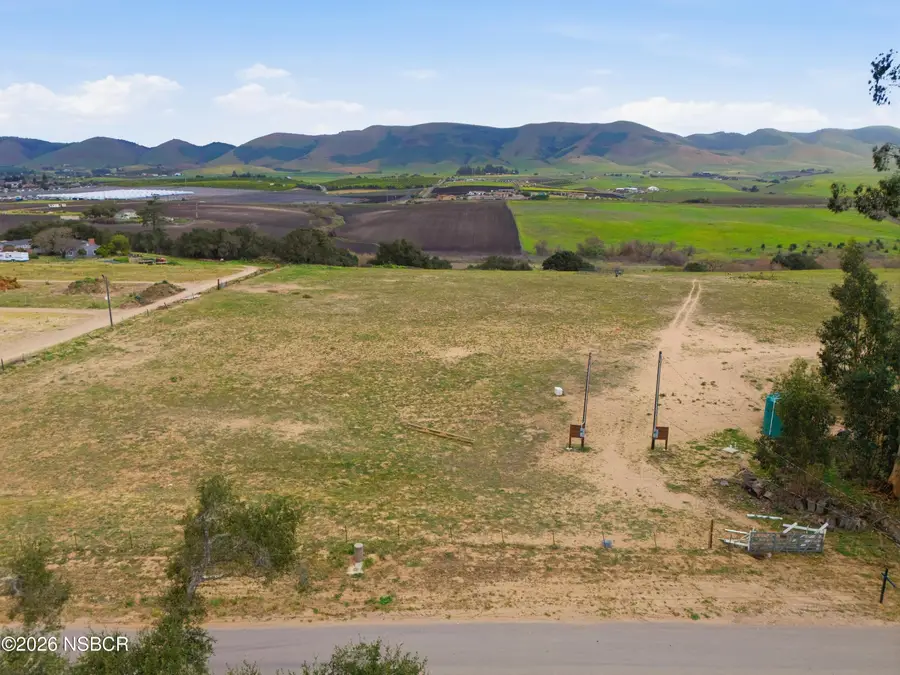 565 S Oakglen Avenue, Nipomo, CA 93444 - #3
