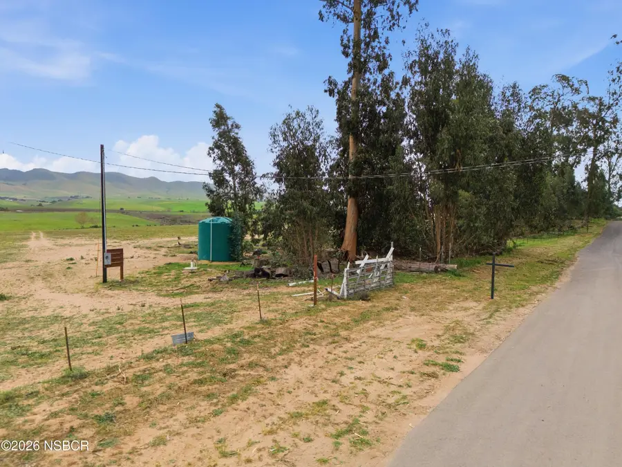571 S Oakglen Avenue, Nipomo, CA 93444 - #3