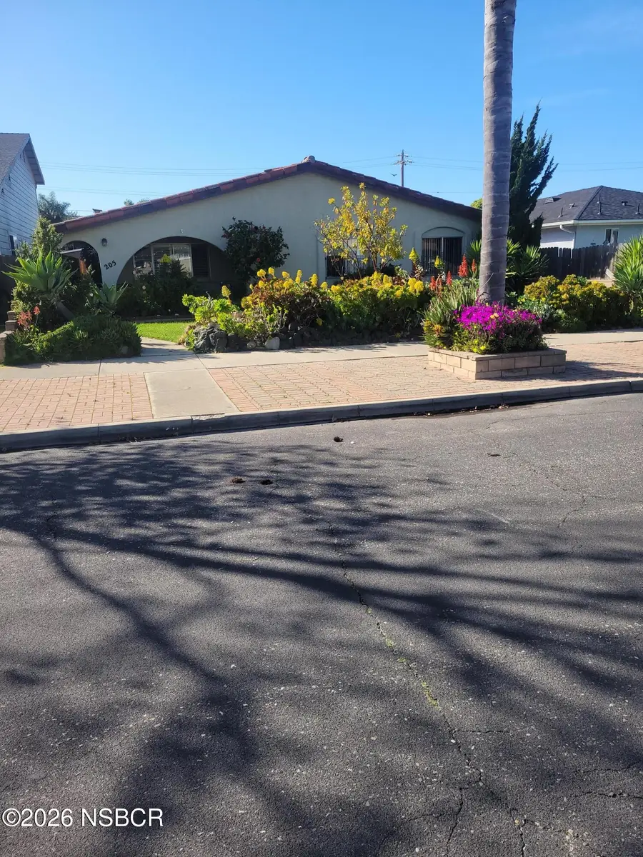 205 S E Street, Lompoc, CA 93436 - #2