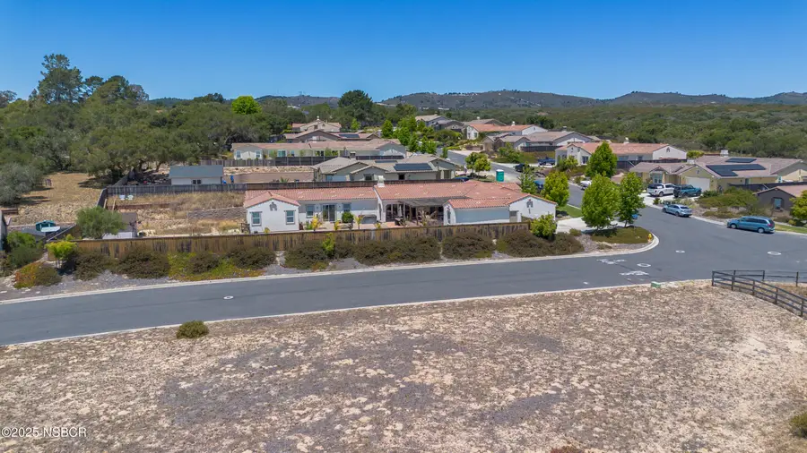384 Falcon Crest Drive, Lompoc, CA 93436 - #2