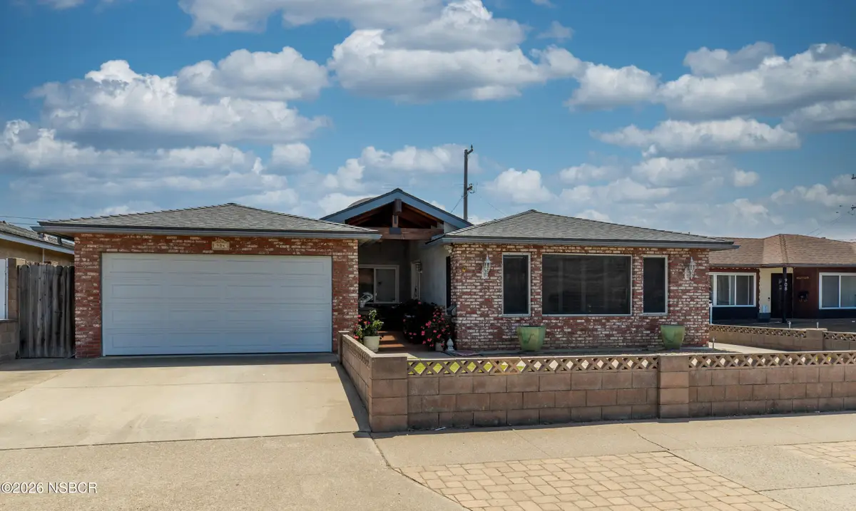 904 W College, Lompoc, CA 93436 - #1